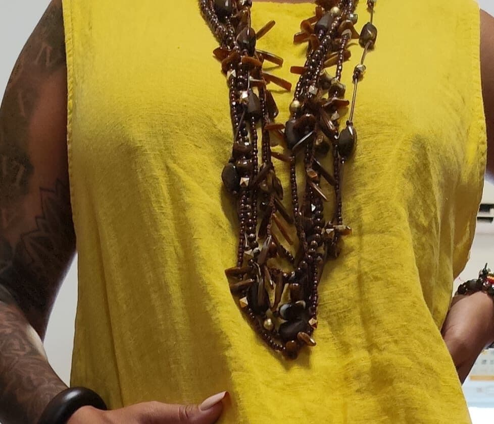 Collar de cuentas artesanal