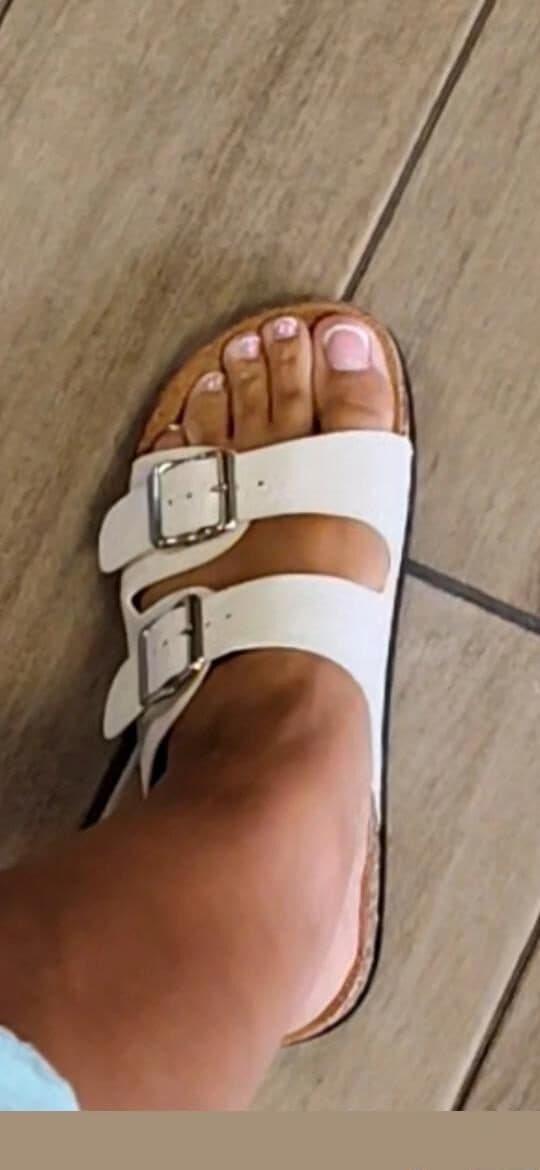 Sandalia plana doble hebilla